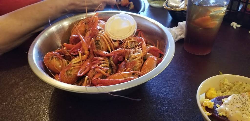 Landrys Seafood | restaurant | 3614 LA-70, Pierre Part, LA 70339, USA | 9852526909 OR +1 985-252-6909