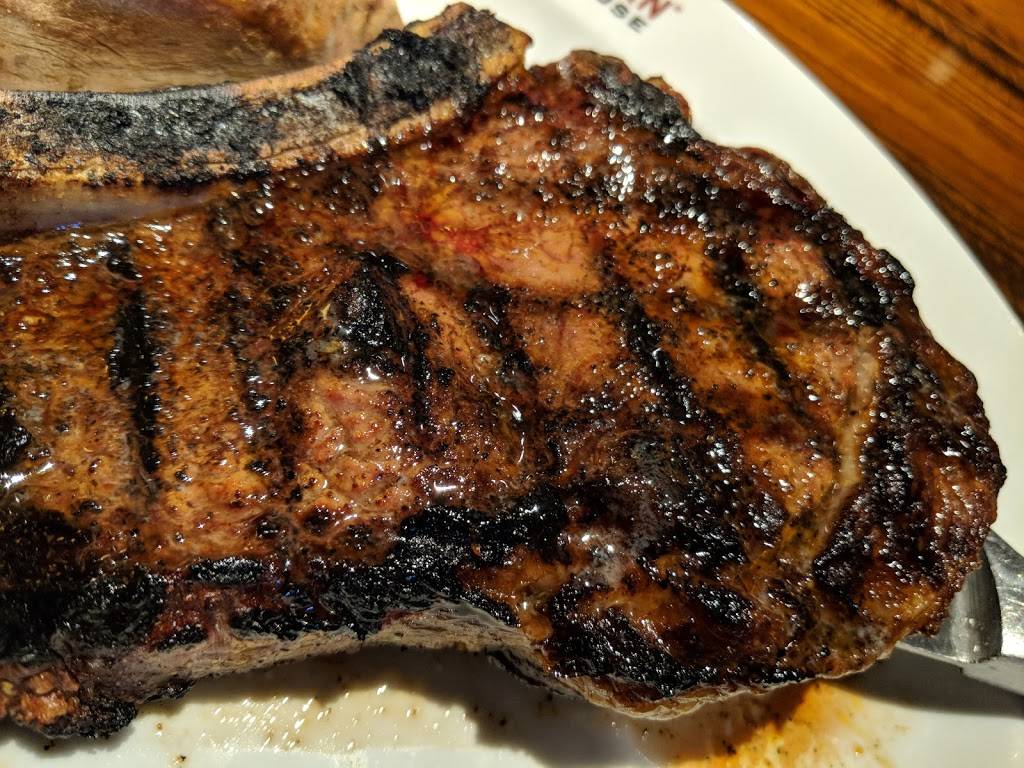 LongHorn Steakhouse | meal takeaway | 2120 S Christopher Columbus Blvd, Philadelphia, PA 19148, USA | 2152189600 OR +1 215-218-9600