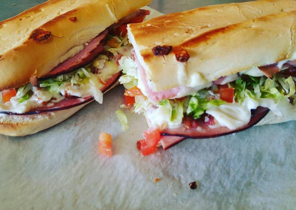 Pit Stop Pizza | restaurant | 1108 Fond Du Lac Ave, Sheboygan Falls, WI 53085, USA | 9204523600 OR +1 920-452-3600