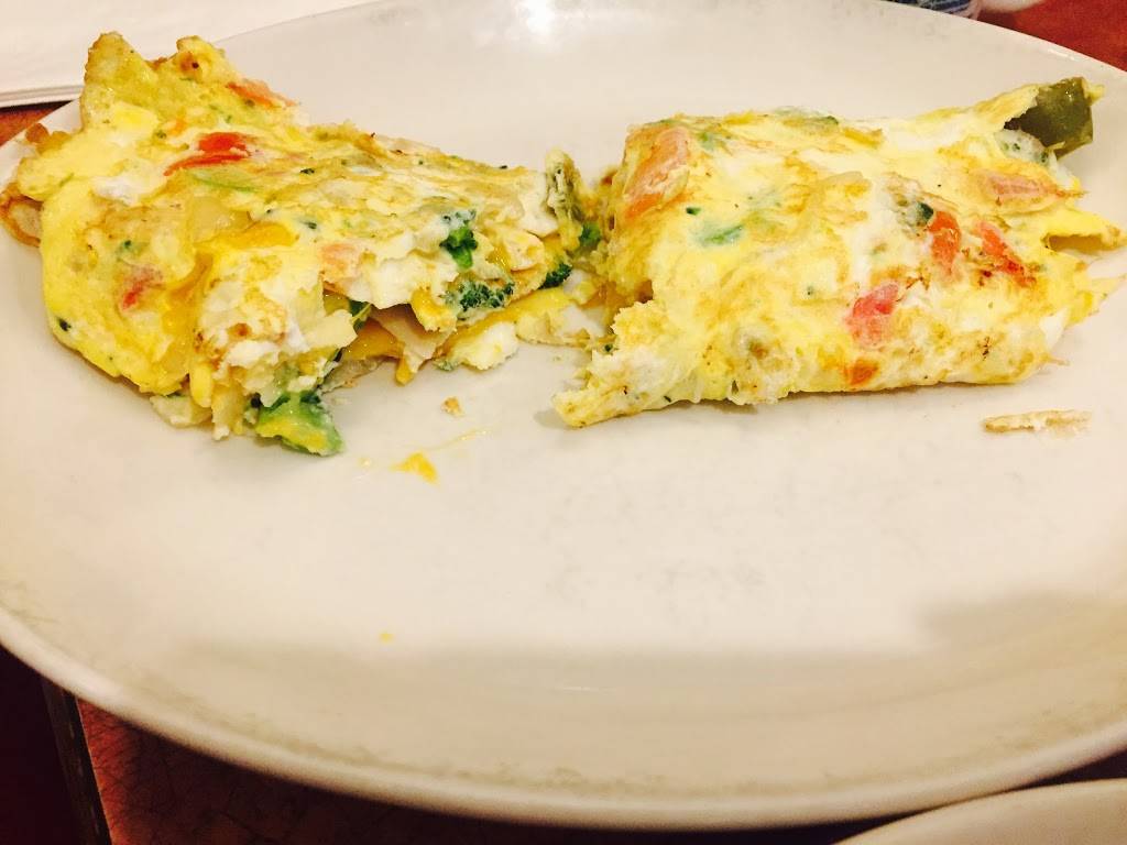 Sassafras Restaurant & Ice Cream | restaurant | 13 Huntington St, Shelton, CT 06484, USA | 2039293249 OR +1 203-929-3249