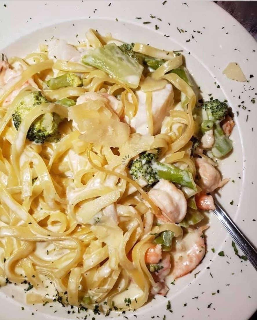 Two Brothers Pizzeria & Restaurant | restaurant | 291 Sam Ridley Pkwy E #130, Smyrna, TN 37167, USA | 6154627948 OR +1 615-462-7948