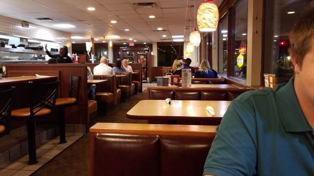 Dennys | restaurant | 3249 N Federal Hwy, Boca Raton, FL 33431, USA | 5616136477 OR +1 561-613-6477