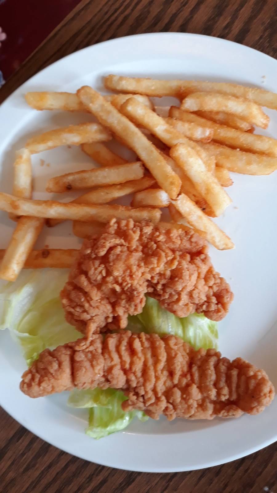 Marys Restaurant Catfish & More | restaurant | 32331 MO-MM, Warsaw, MO 65355, USA | 6604383475 OR +1 660-438-3475