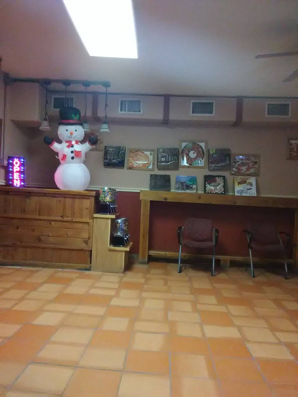 Villanovas pizza | meal delivery | 1514 W San Antonio St, New Braunfels, TX 78130, USA | 8306296101 OR +1 830-629-6101