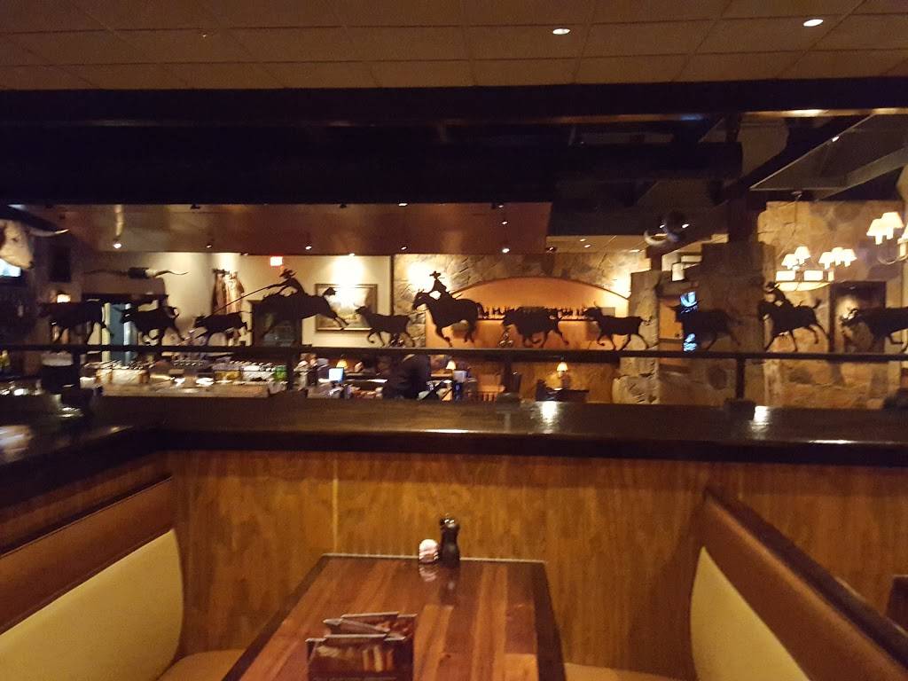 LongHorn Steakhouse | meal takeaway | 2475 S Oneida St, Green Bay, WI 54304, USA | 9204050467 OR +1 920-405-0467