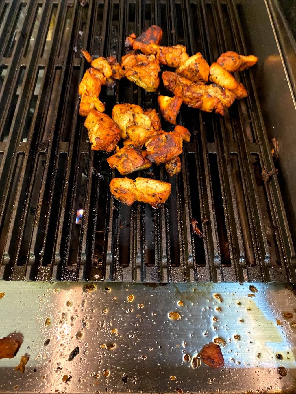 Crown chicken and gyro | restaurant | 35 S Broadway, Lawrence, MA 01843, USA | 9782080842 OR +1 978-208-0842