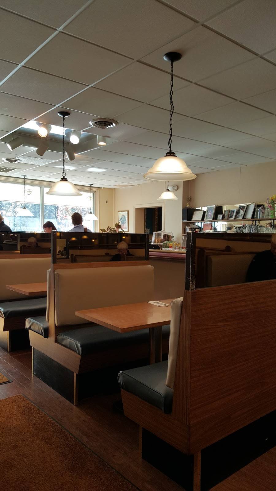 Tools | restaurant | 283 Delaware Ave, Delmar, NY 12054, USA | 5184399111 OR +1 518-439-9111