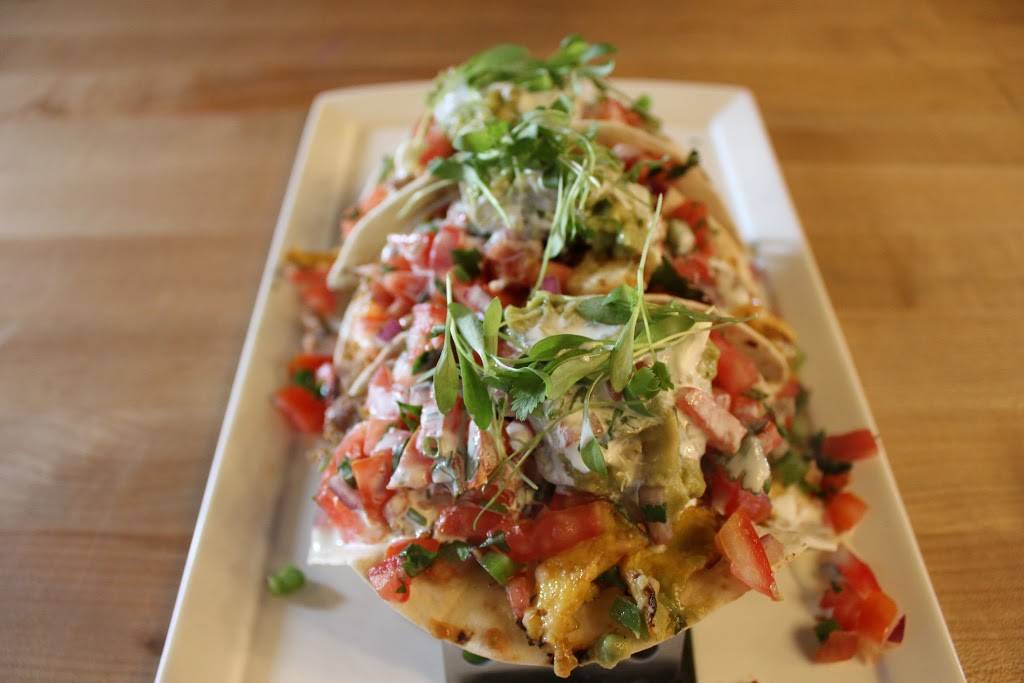 Caseys Craft Bar Kitchen Tampa | restaurant | 17667 N Dale Mabry Hwy, Lutz, FL 33548, USA | 8133029189 OR +1 813-302-9189