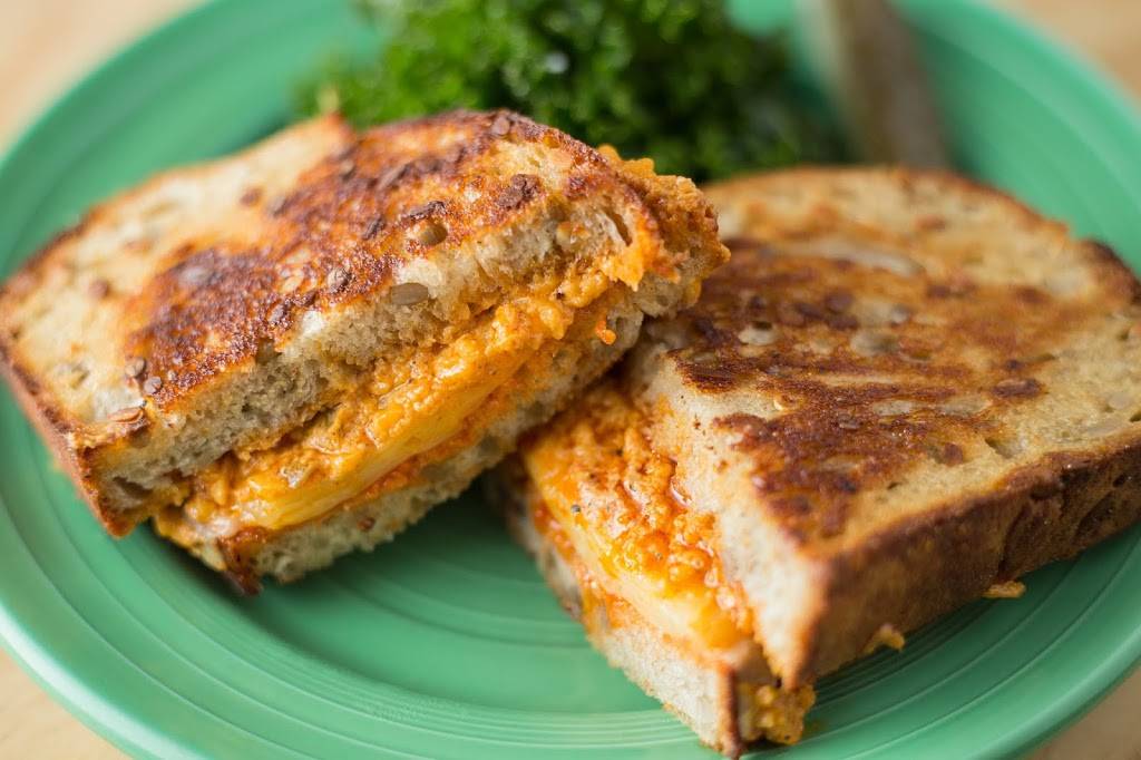 Sauce & Bread Kitchen | cafe | 6338 N Clark St, Chicago, IL 60660, USA | 7739426384 OR +1 773-942-6384