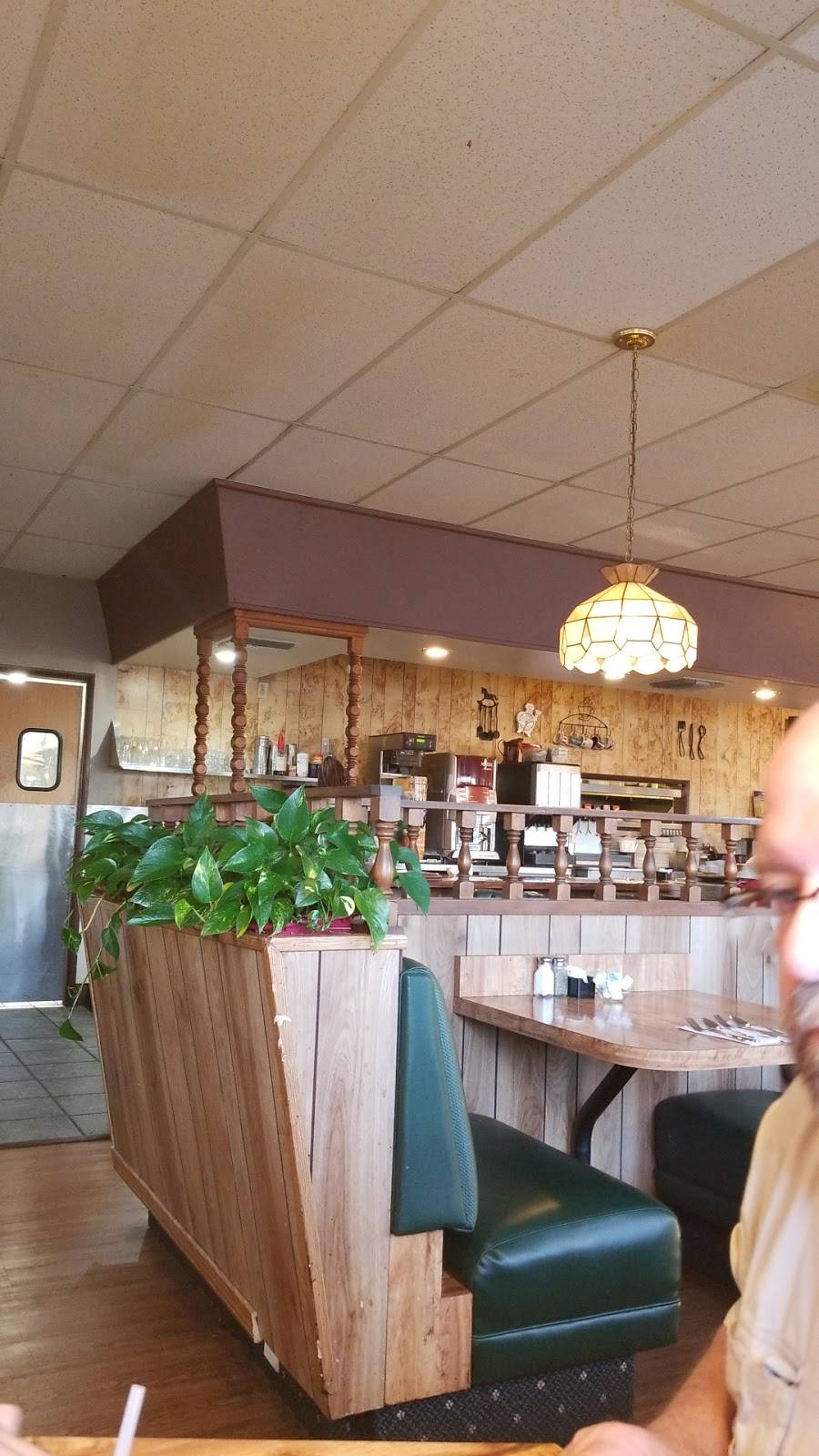 Ridgways Restaurant & Lounge | night club | 2401 E Orangeburg Ave, Modesto, CA 95355, USA | 2095761587 OR +1 209-576-1587