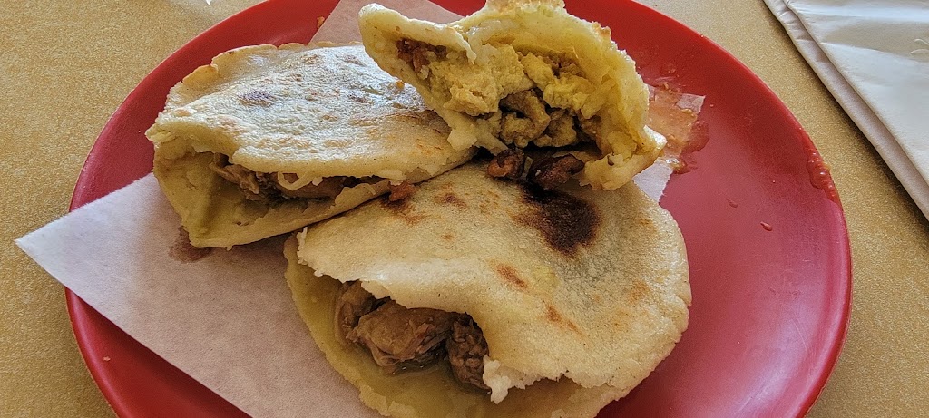 Gorditas Doña Lula | restaurant | n 78550, 821 N Ed Carey Dr, Harlingen, TX 78550, USA | 9564408018 OR +1 956-440-8018