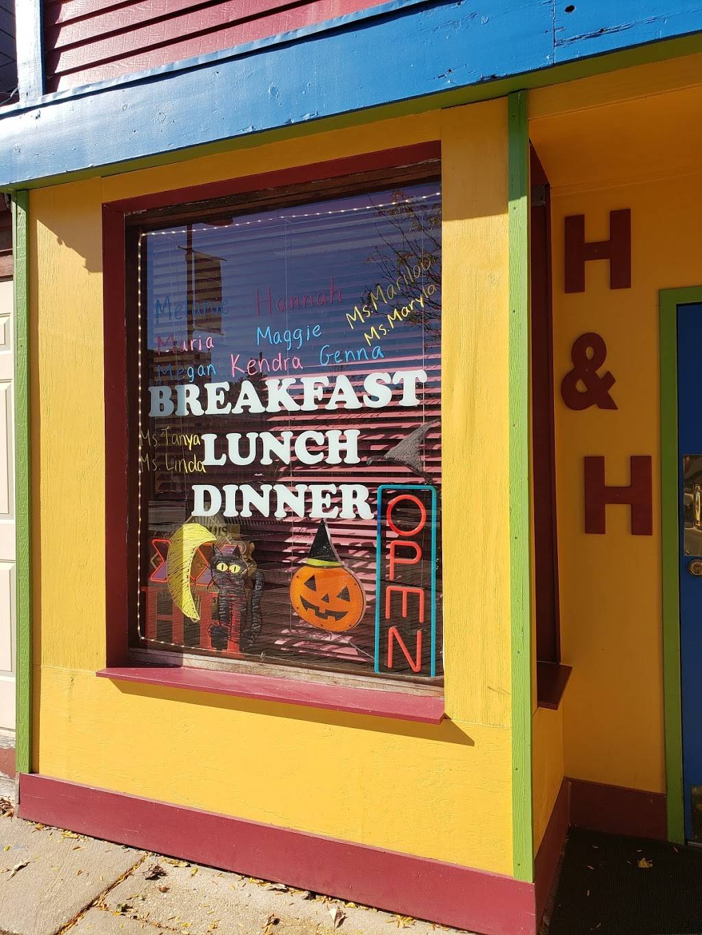 H & H Restaurant | restaurant | 116 Stephen St, Lemont, IL 60439, USA | 6302575228 OR +1 630-257-5228