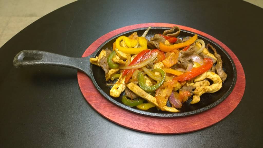 Mariscos La Diabla | restaurant | 4222 W 63rd St, Chicago, IL 60629, USA | 7735814222 OR +1 773-581-4222