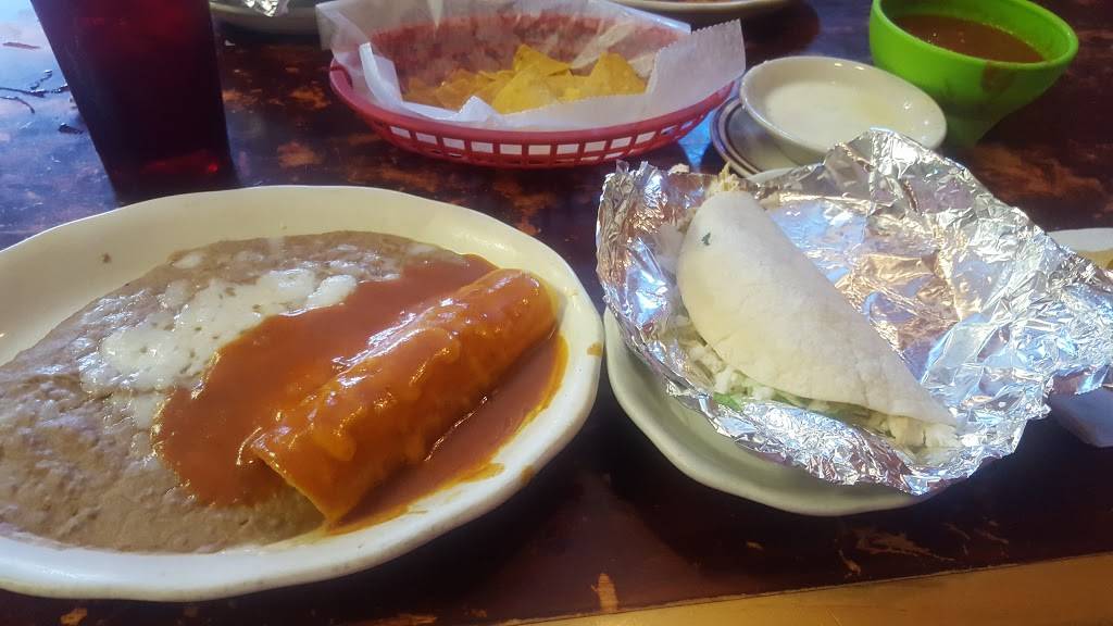 Viva Mexican Restaurant | restaurant | 2467 Faye Road # 10, Jacksonville, FL 32226, USA | 9045271261 OR +1 904-527-1261