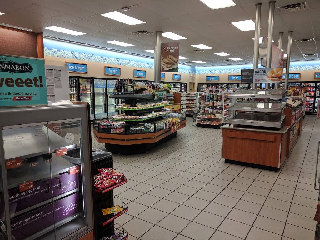 RaceTrac | bakery | 35426 S Dixie Hwy, Florida City, FL 33034, USA | 7862439371 OR +1 786-243-9371