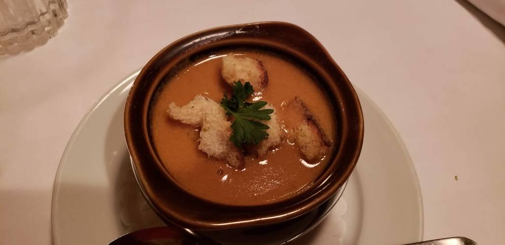 Runyons | restaurant | 3928 Merrick Rd, Seaford, NY 11783, USA | 5162212112 OR +1 516-221-2112