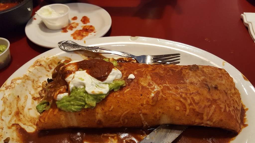 Pedros Mexican Restaurante | restaurant | 3555 E Washington Ave, Madison, WI 53704, USA | 6082418110 OR +1 608-241-8110