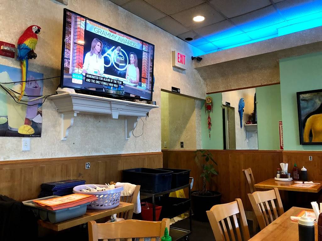 Pho 2000 | restaurant | 13045 Worldgate Dr, Herndon, VA 20170, USA | 7033978925 OR +1 703-397-8925