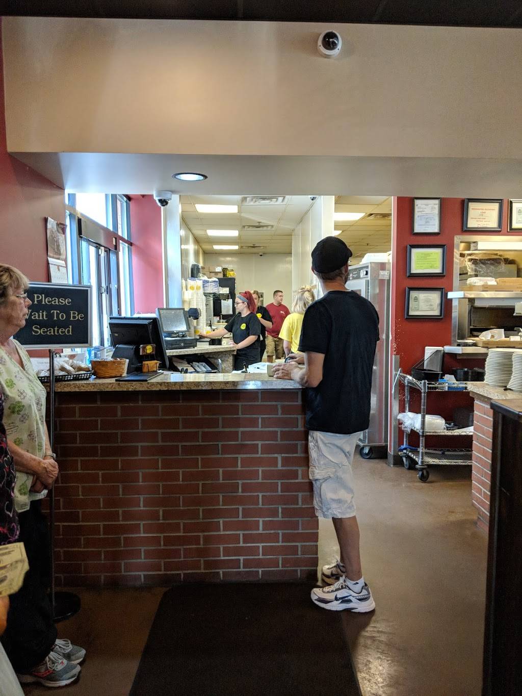 Chicagos Pizza | restaurant | 1031 N State St, Greenfield, IN 46140, USA | 3174623131 OR +1 317-462-3131