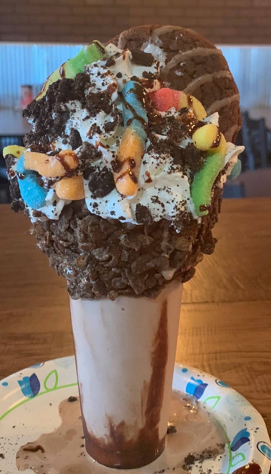 Charlies Sub Shop | restaurant | 246 Highway 641 N, Camden, TN 38320, USA | 7312132452 OR +1 731-213-2452