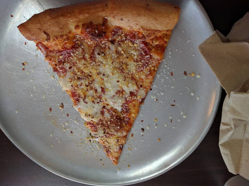 RoadRunners Pizza & Subs | meal takeaway | 8420 Louisburg Rd, Raleigh, NC 27616, USA | 9192667606 OR +1 919-266-7606