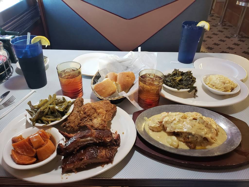 Southern Grille Hollywood Diner of Dover | restaurant | 123 N Dupont Hwy, Dover, DE 19901, USA | 3026789090 OR +1 302-678-9090