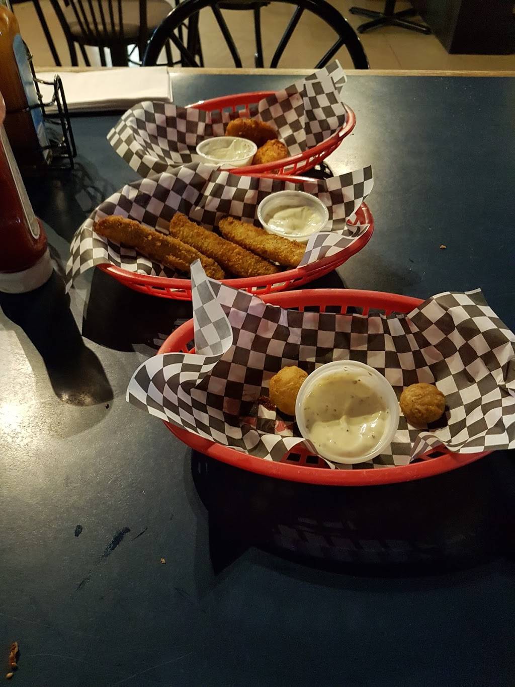 South Side Louies | restaurant | 201 Main St, Port Dover, ON N0A 1N0, Canada | 5195830920 OR +1 519-583-0920