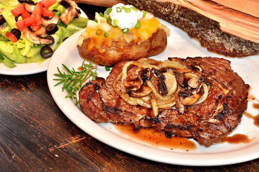 Hub Bar & Grill | restaurant | 110 S Tower Ave, Centralia, WA 98531, USA | 3607362229 OR +1 360-736-2229