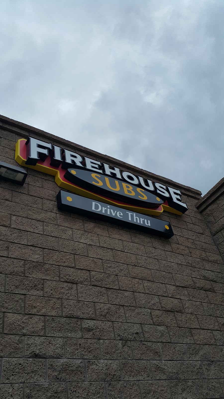 Firehouse Subs Show Low | restaurant | 5551 S White Mountain Rd #4, Show Low, AZ 85901, USA | 9288925632 OR +1 928-892-5632