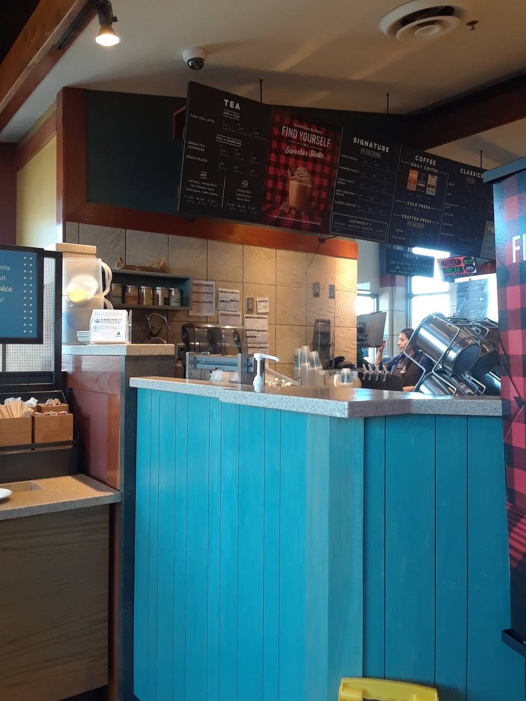 Caribou Coffee | cafe | 2720 Annapolis Cir N Suite F, Plymouth, MN 55441, USA | 7635514873 OR +1 763-551-4873