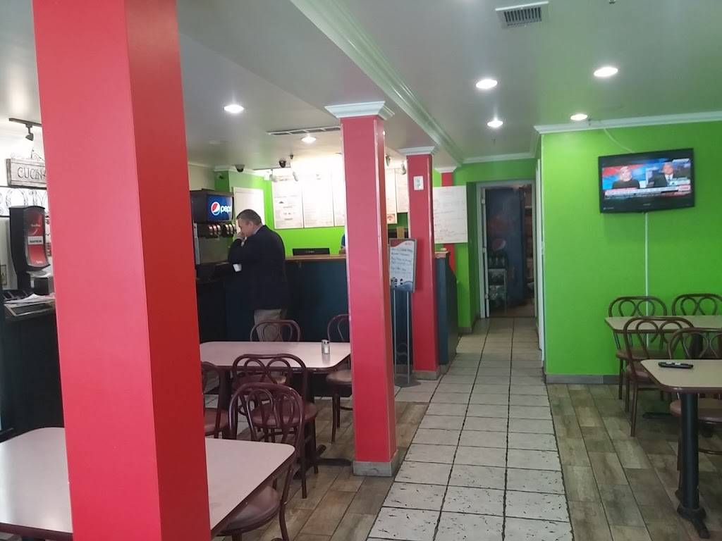 Mr.Pepperoni Pizza Herndon | restaurant | 303 Spring St, Herndon, VA 20170, USA | 7033187736 OR +1 703-318-7736