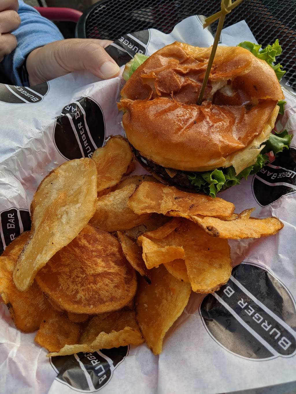 Burger Bar WBL | restaurant | 2125 4th St, White Bear Lake, MN 55110, USA | 6513522165 OR +1 651-352-2165