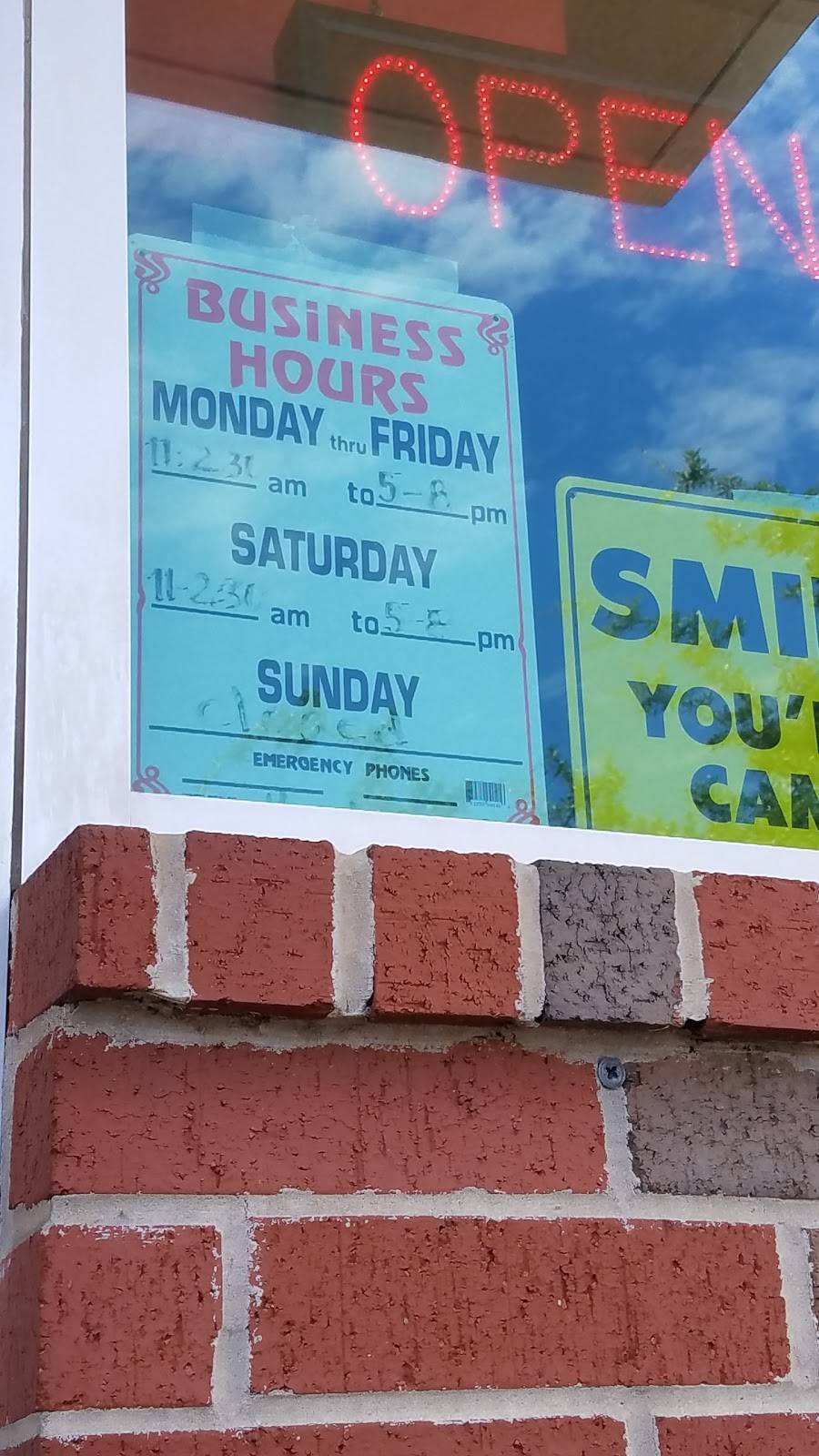 Gyros & Greek Cafe | restaurant | 9570 Clifford St, Fort Worth, TX 76108, USA | 8176159712 OR +1 817-615-9712