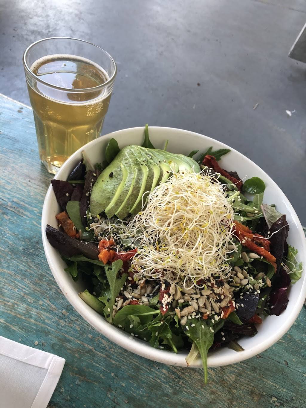 Lilikoi Organic Living | restaurant | 500 South Pointe Dr #180, Miami Beach, FL 33139, USA | 3057638692 OR +1 305-763-8692