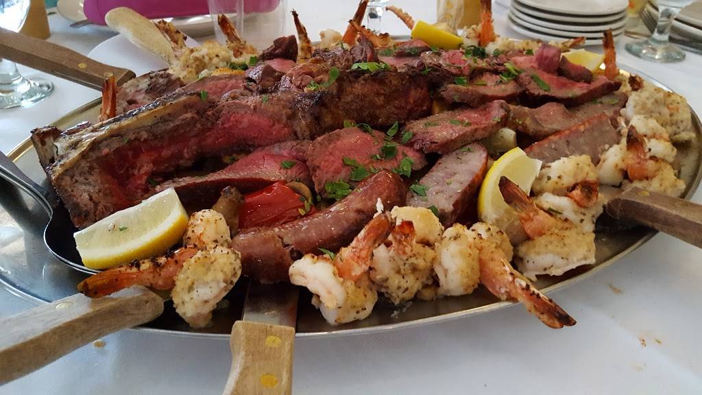 La Famiglia | restaurant | 641 Old Country Rd, Plainview, NY 11803, USA | 5169382050 OR +1 516-938-2050