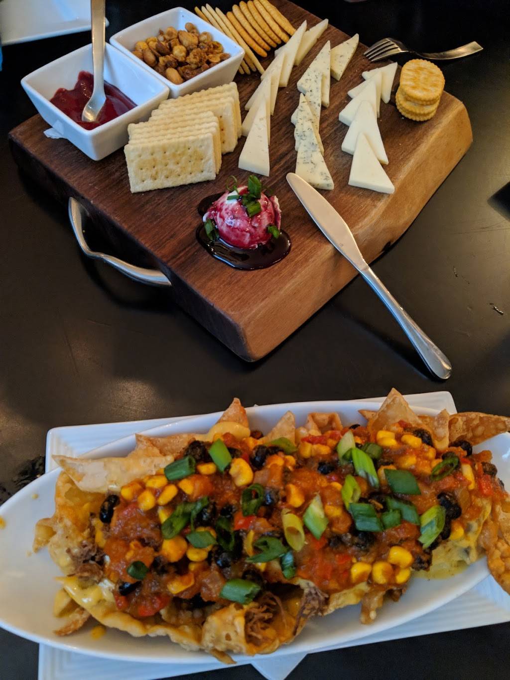 The Cellar Door | restaurant | 905 3rd Ave, Huntington, WV 25701, USA | 3045232012 OR +1 304-523-2012