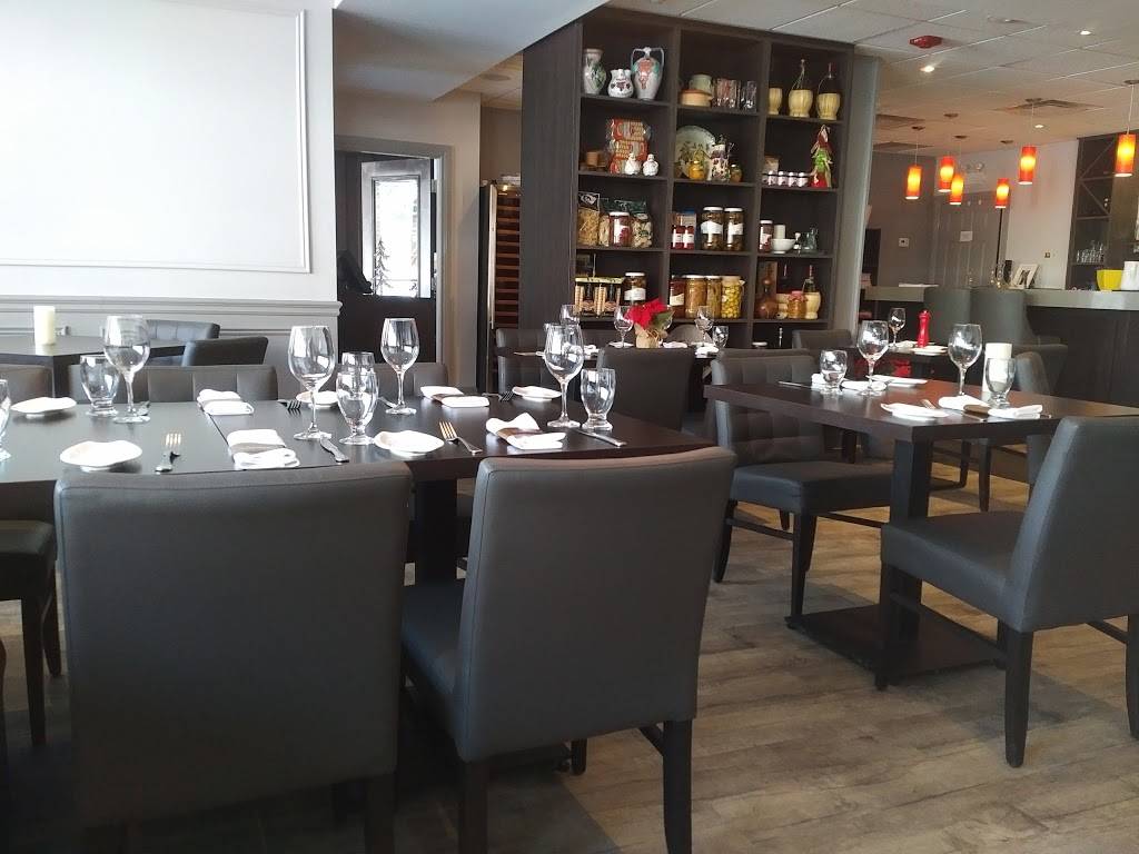 Vesuvio Ristorante | restaurant | 91 George St S, Brampton, ON L6Y 1P4, Canada | 9054590511 OR +1 905-459-0511