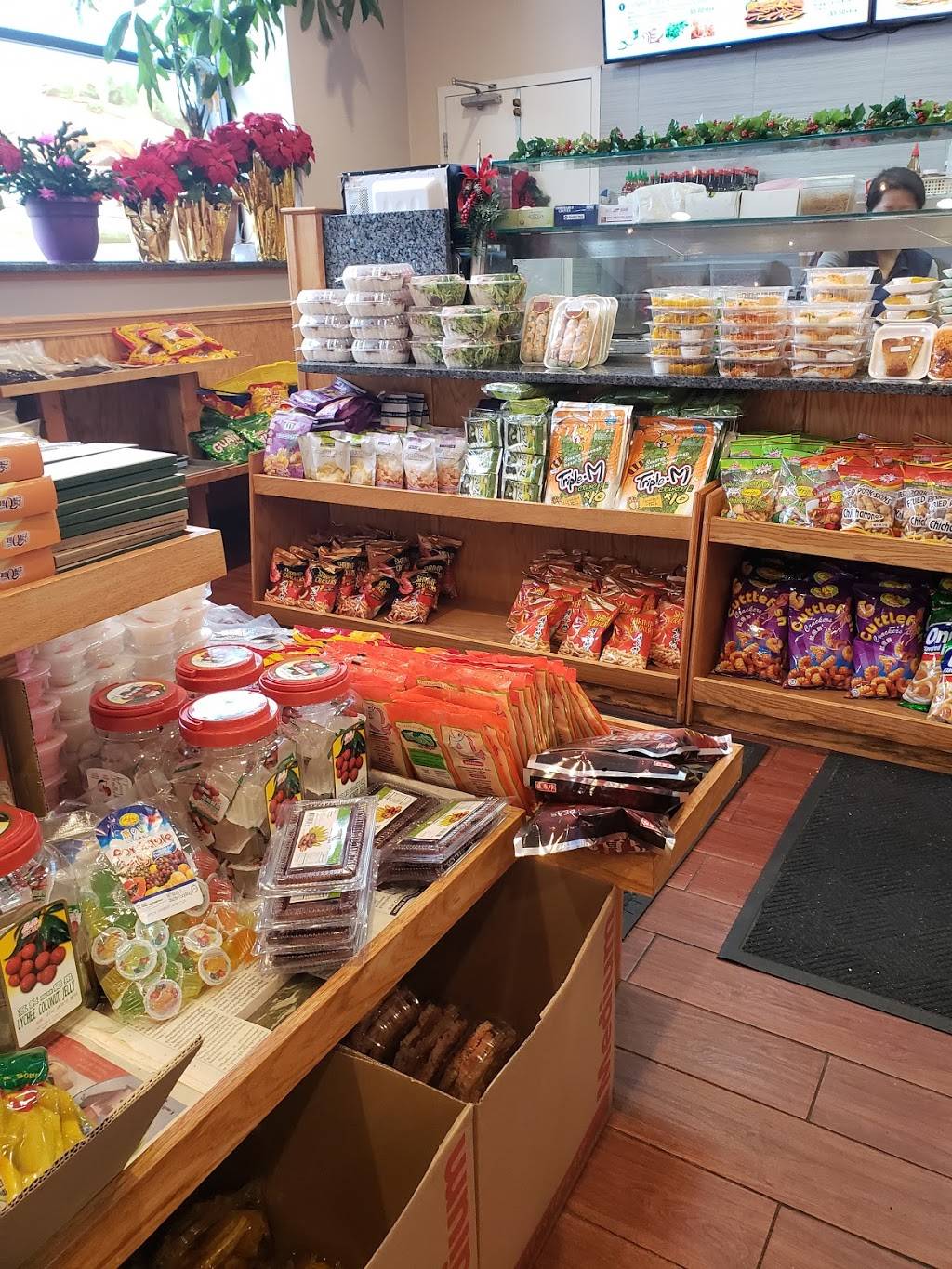 Hong Cuc Grand Eatery | restaurant | 11 Grand St, Lowell, MA 01851, USA | 9784410112 OR +1 978-441-0112