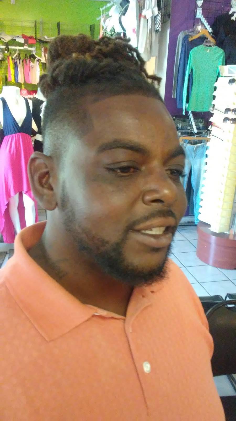 Happy Wings | restaurant | 2760 Donald Lee Hollowell Pkwy NW, Atlanta, GA 30318, USA | 4047997777 OR +1 404-799-7777