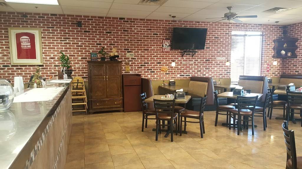 Sammys Burgers | restaurant | 525 N Estrella Pkwy #105, Goodyear, AZ 85338, USA | 6239320908 OR +1 623-932-0908