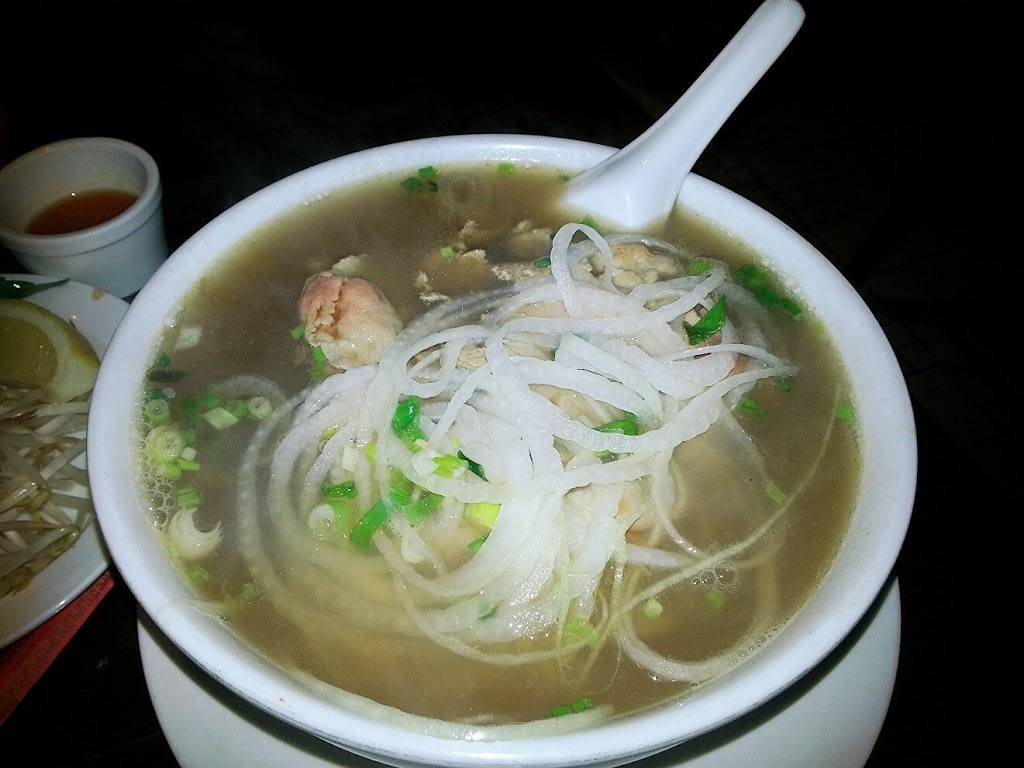 Noodles 28 | restaurant | at, 29번가, 417 3rd Ave, New York, NY 10016, USA | 2126792888 OR +1 212-679-2888