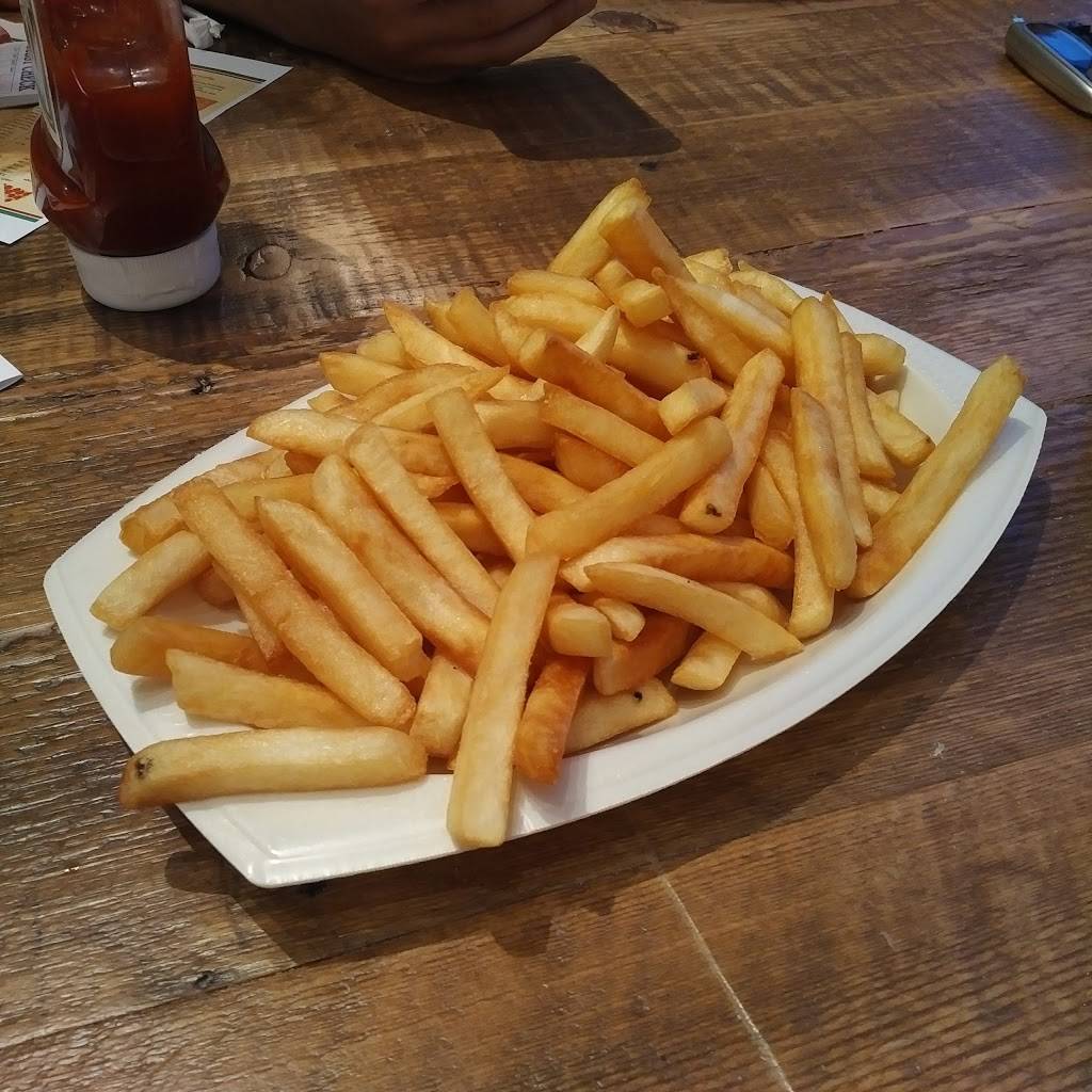 Bravo Pizza | restaurant | 2960 W Skippack Pike, Worcester, PA 19490, USA | 6105845075 OR +1 610-584-5075