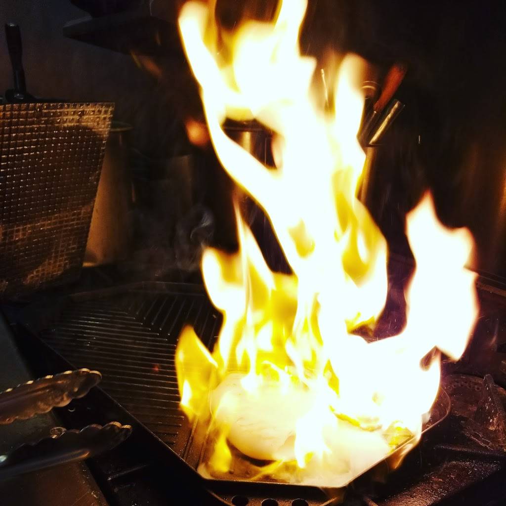 Lime Leaf Thai Fusion & Drinks | restaurant | 333 S State St Unit C13, Chicago, IL 60604, USA | 3128775857 OR +1 312-877-5857