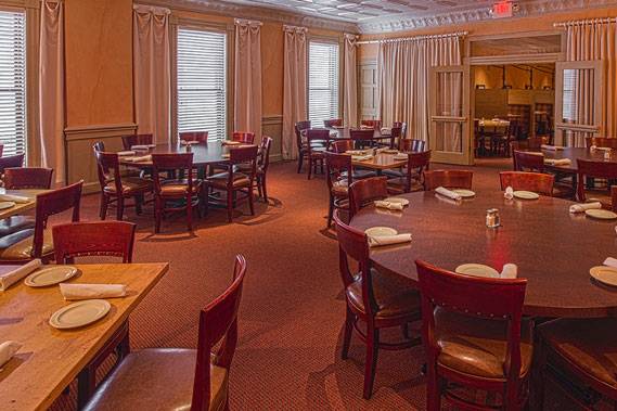 17 West | restaurant | 17 W Monroe St, New Bremen, OH 45869, USA | 4196293800 OR +1 419-629-3800