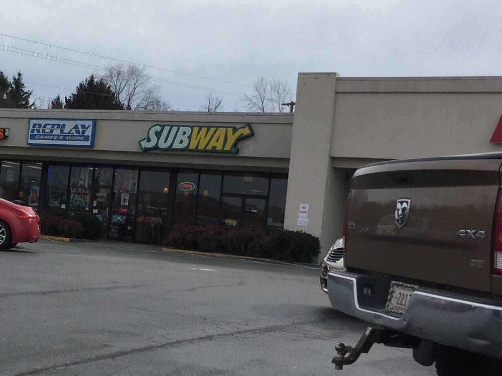 Subway | restaurant | 117 W Broadway Blvd, Jefferson City, TN 37760, USA | 8654754614 OR +1 865-475-4614