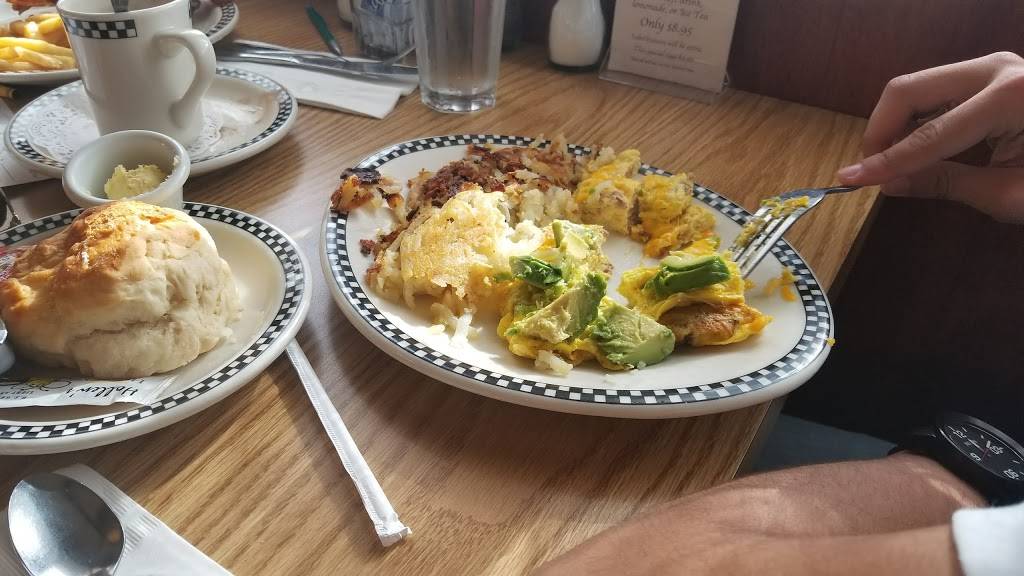 Daltons Cafe | restaurant | 5591 Lincoln Ave, Cypress, CA 90630, USA | 7142298101 OR +1 714-229-8101