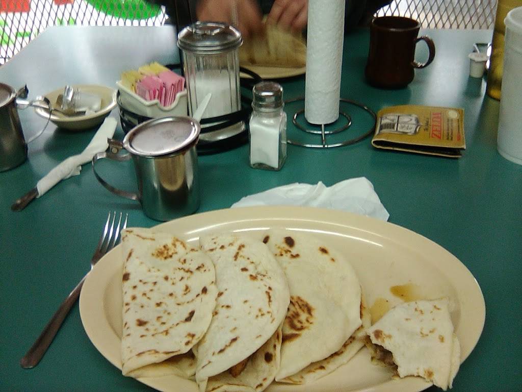 La Sorpresa Restaurant | restaurant | 3213 Pleasanton Rd, San Antonio, TX 78221, USA | 2109778775 OR +1 210-977-8775