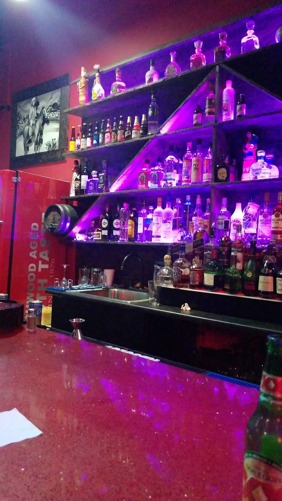 Los Agaves Restaurant | restaurant | 950 Broadway, Chelsea, MA 02150, USA | 6174660818 OR +1 617-466-0818