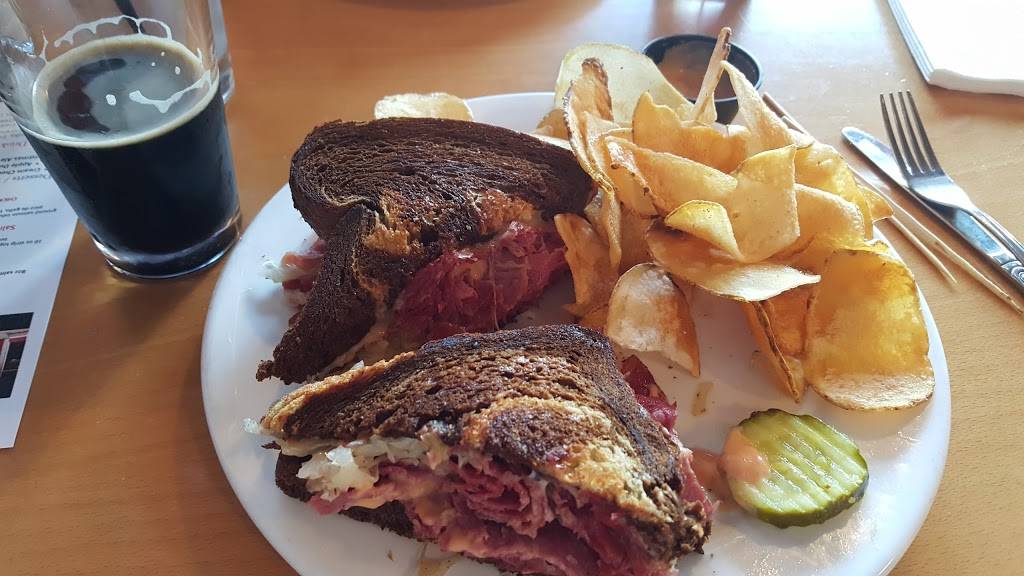 Cornerstone Brewing Company | restaurant | 70 W Main St, Madison, OH 44057, USA | 4409834520 OR +1 440-983-4520