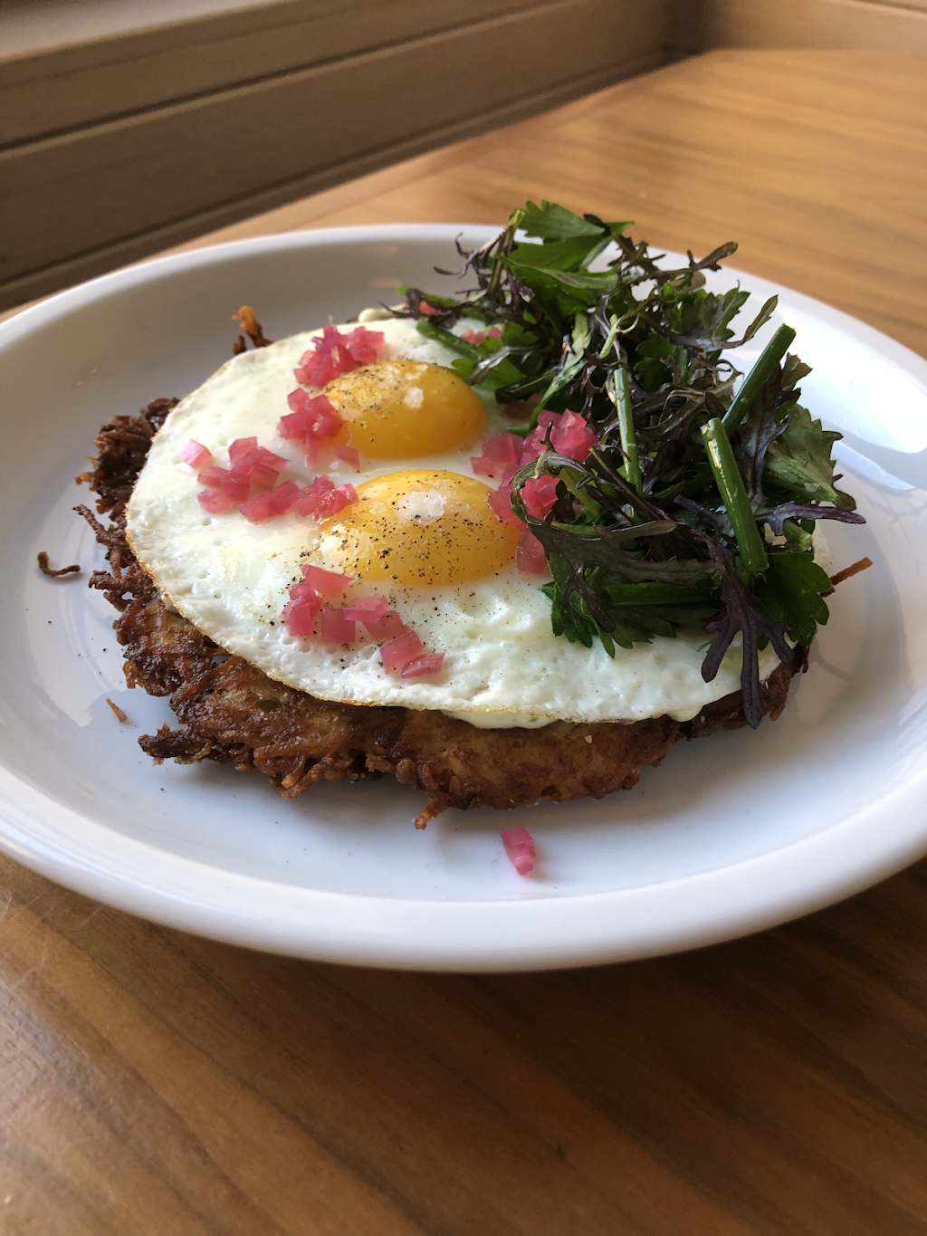 Daisies | restaurant | 2523 N Milwaukee Ave, Chicago, IL 60647, USA | 7736611671 OR +1 773-661-1671